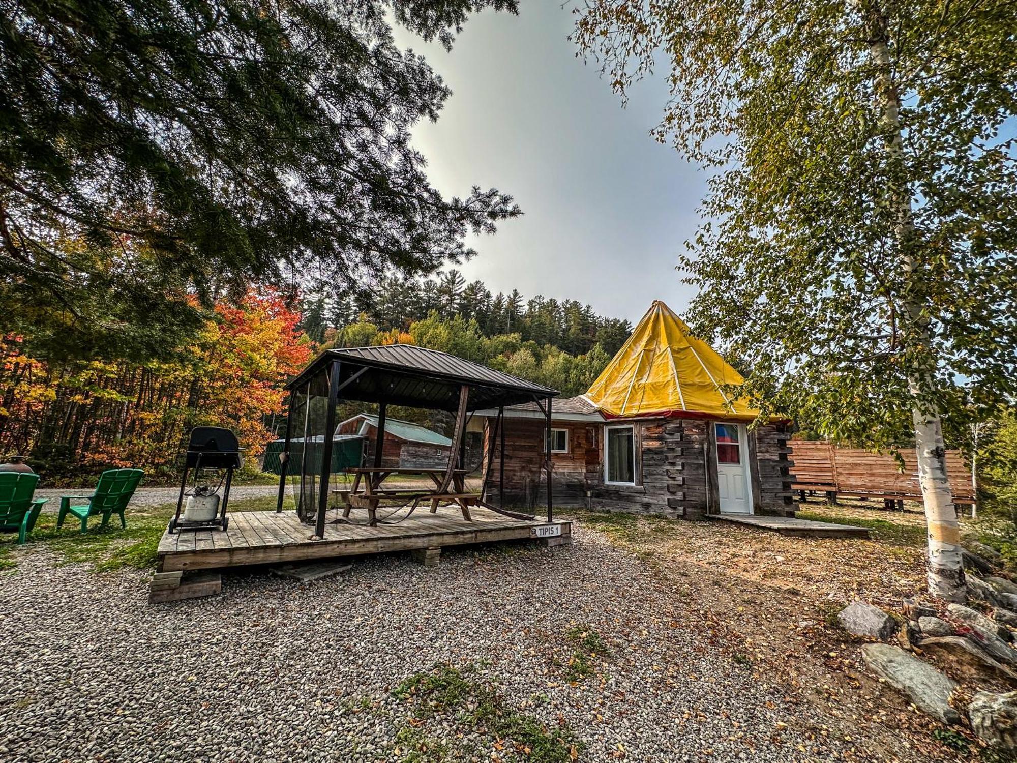 Auberge Du Vieux Moulin Sainte-Emélie Eksteriør bilde